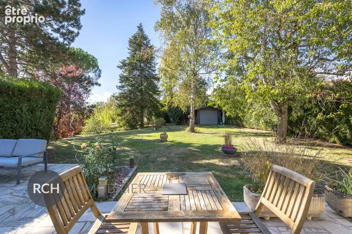 Belle maison familiale sur joli terrain arboré - photo 5