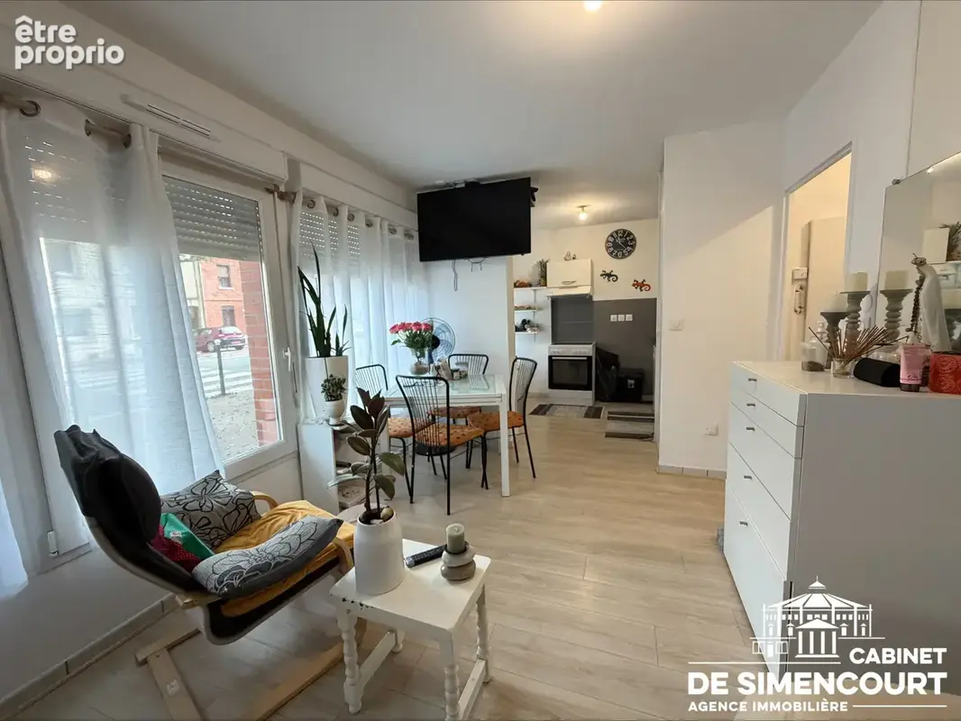 studio avec parking   Idéal investissement ou activité professionnelle - photo 2