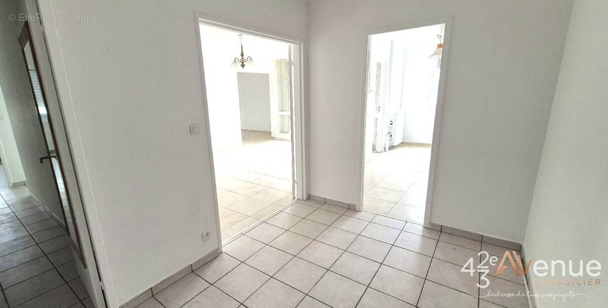 Appartement à SAINT-ETIENNE