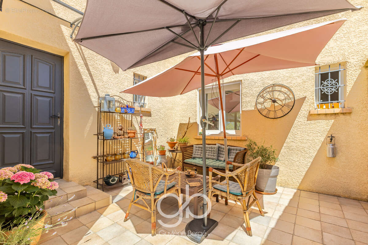 Maison à JACOU