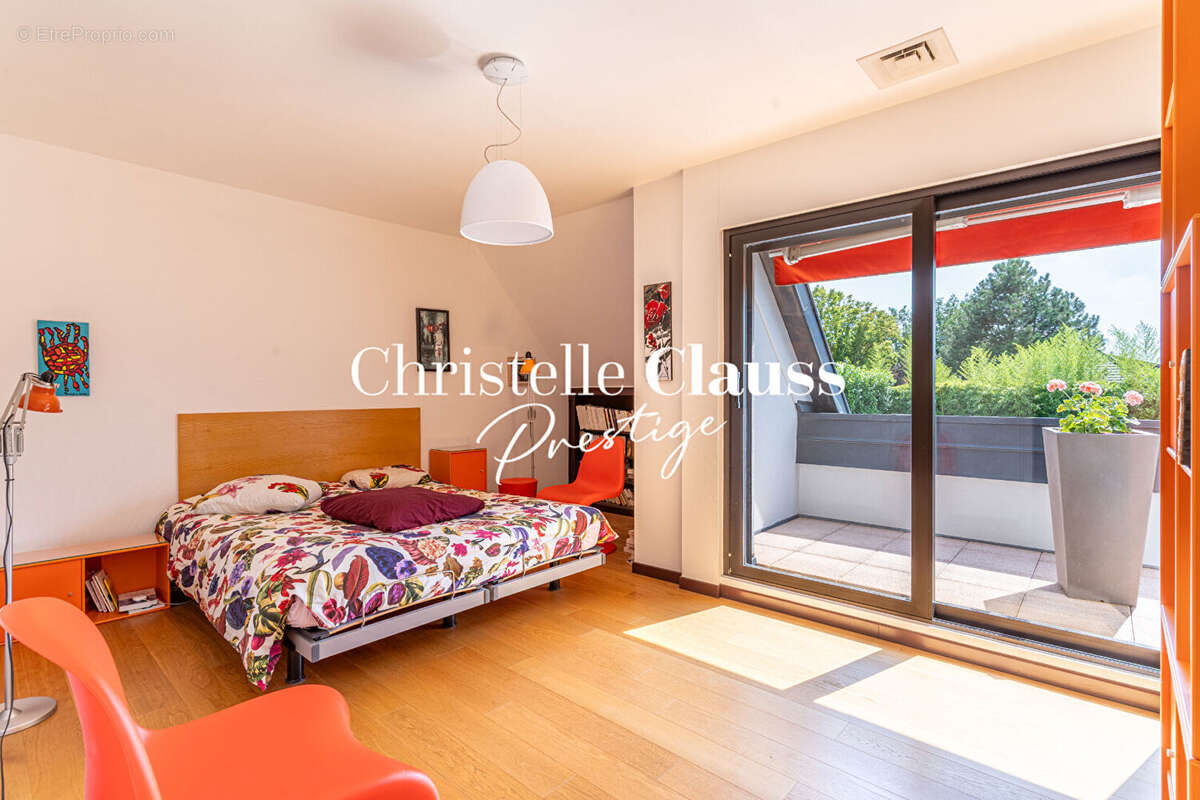 COLMAR QUARTIER SUD / Maison d'Exception avec Piscine & Spa sur 10 Ares - photo 20