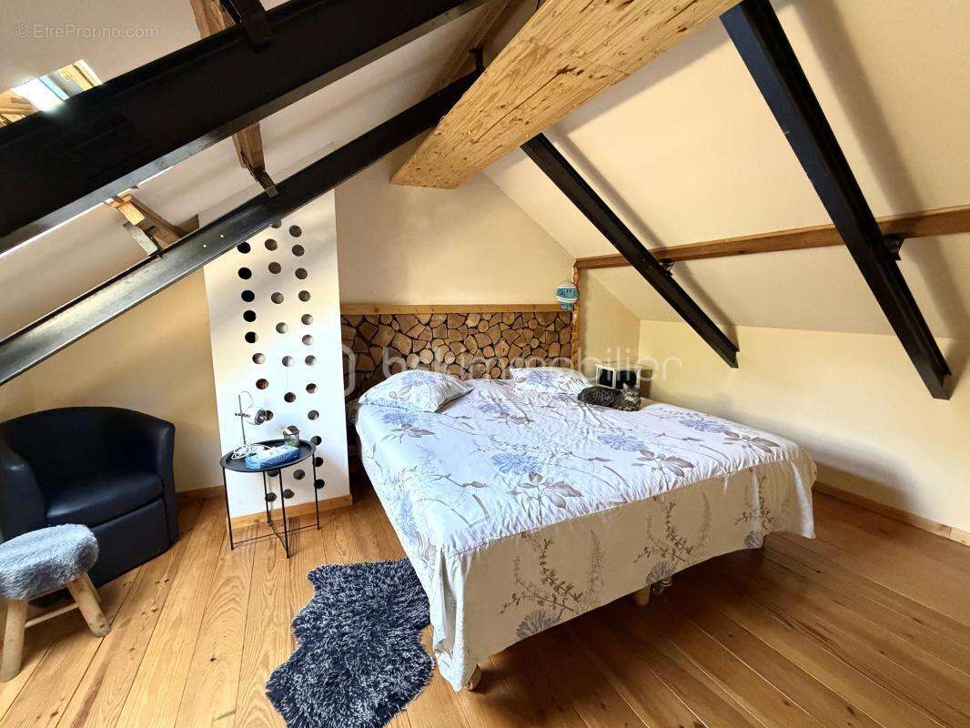 Maison familiale avec sous-sol, 4 chambres , dépendance et bois - photo 22