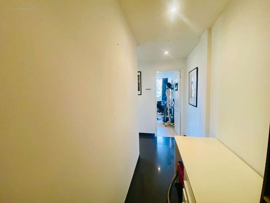 Appartement à MANDELIEU-LA-NAPOULE