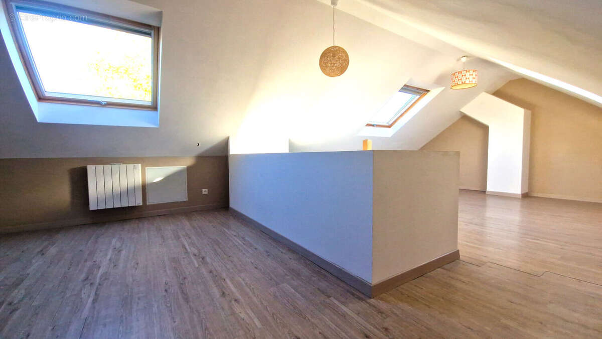 Maison à MAGNY-LES-HAMEAUX