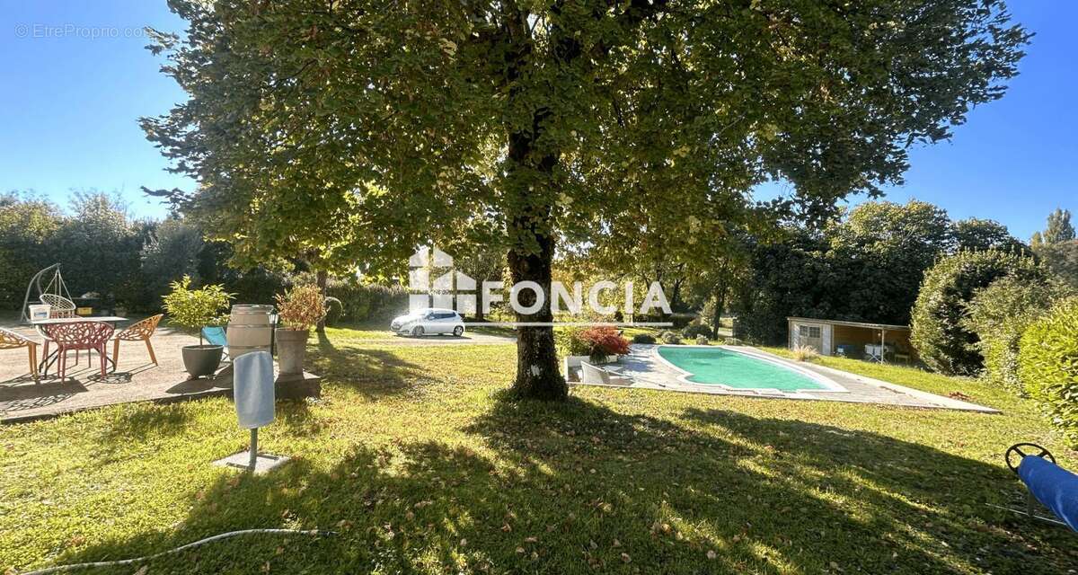 Maison à ALLAS-CHAMPAGNE
