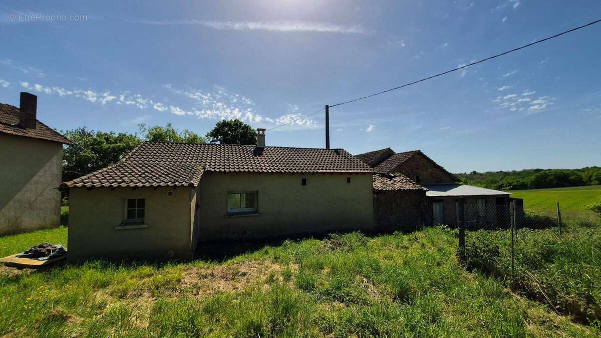 Maison à SAINTE-ALVERE