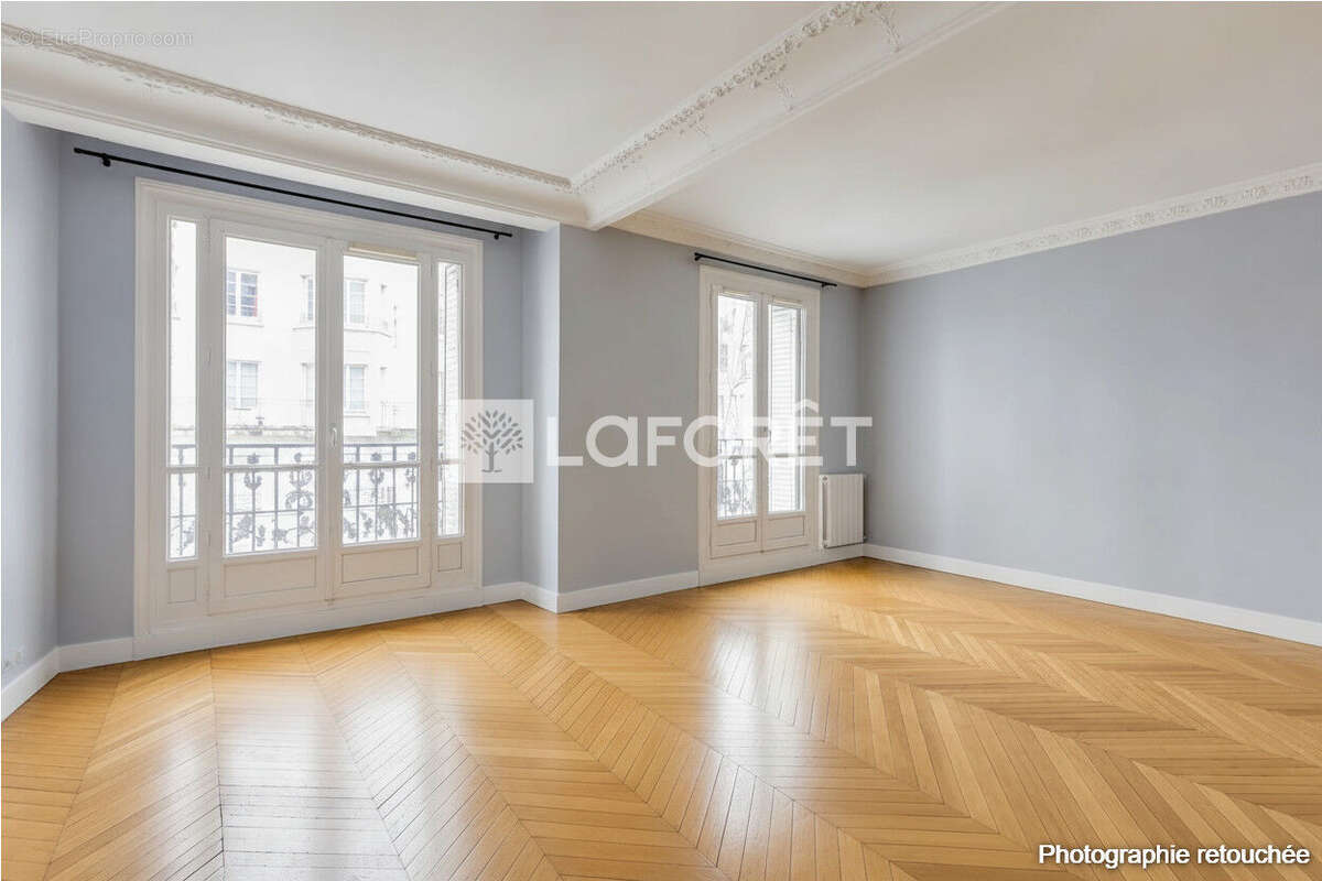 Appartement à PARIS-15E