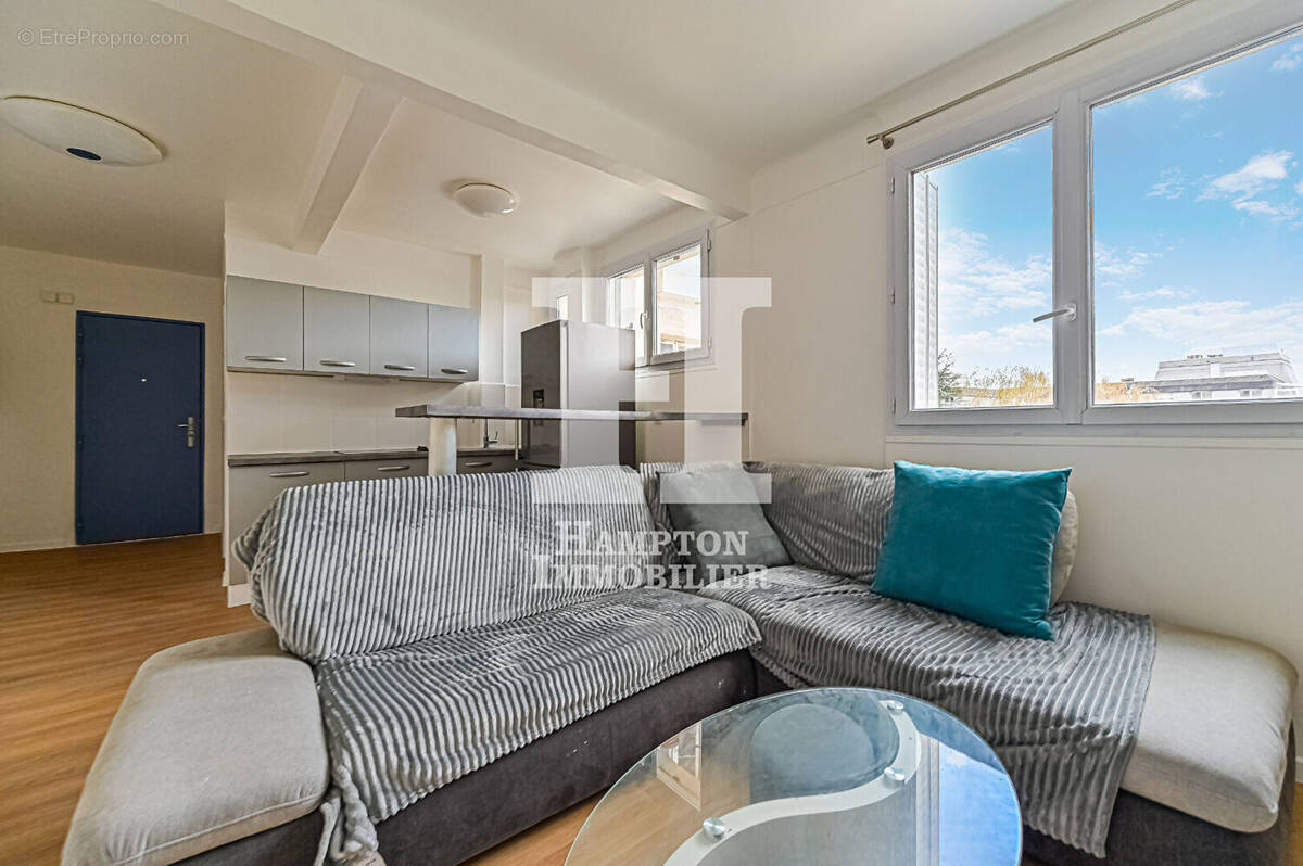 Appartement à PARIS-10E