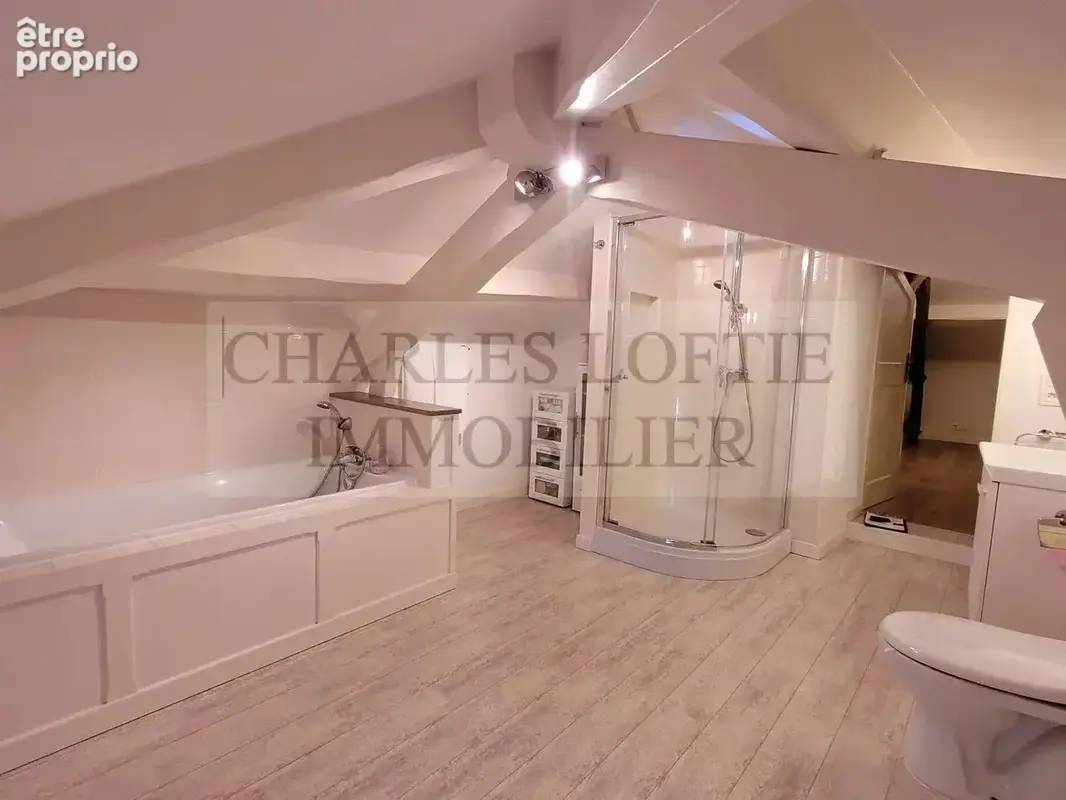 Charmante propriété en pierre avec dépendance, sur plus de 2500 m² de terrain, à 20 minutes de Cahors - photo 10