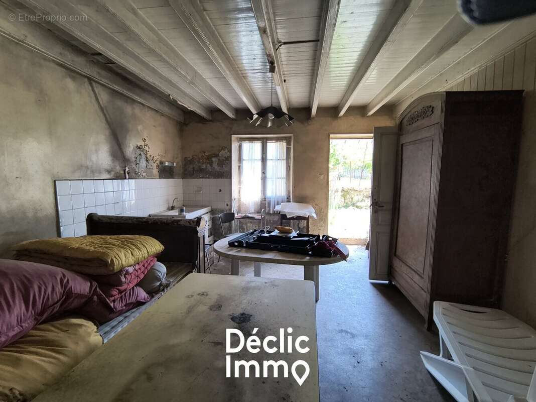 Deux maisonnettes à rénover entièrement - photo 9
