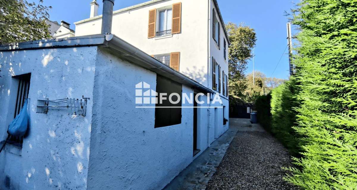 Appartement à LOUVECIENNES