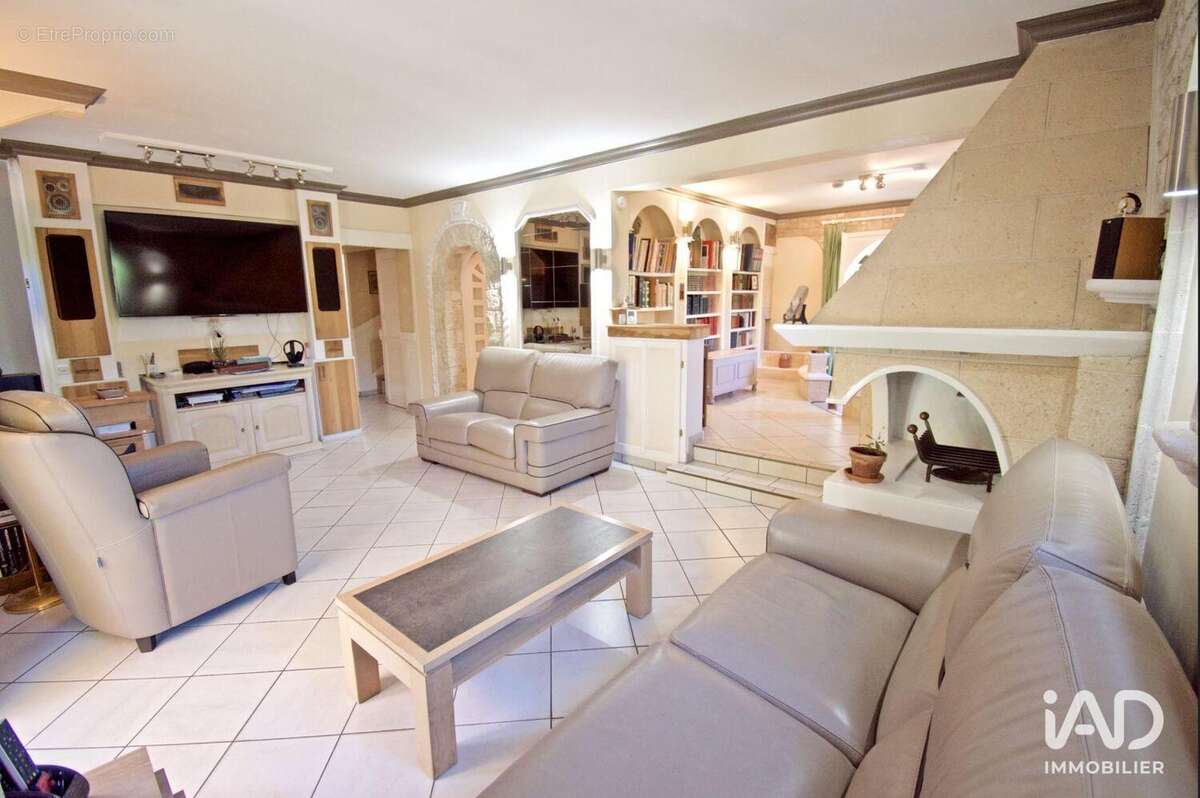 Photo 4 - Maison à SAINT-GERMAIN-LES-ARPAJON