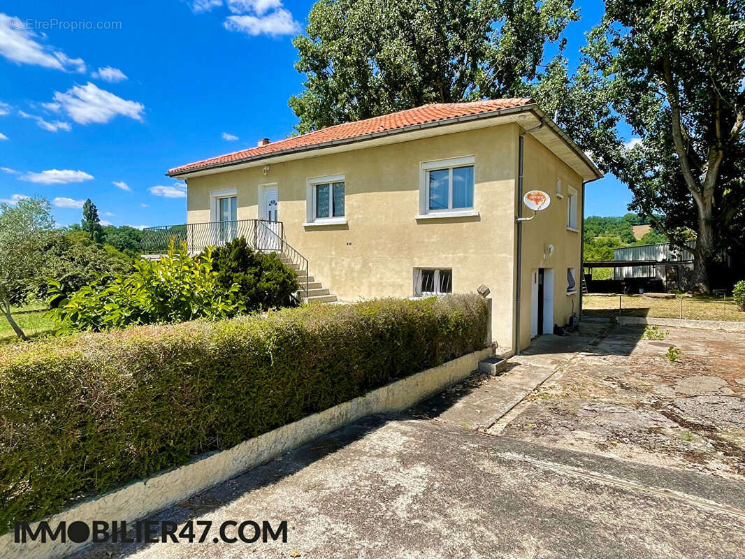 Maison à MONTPEZAT