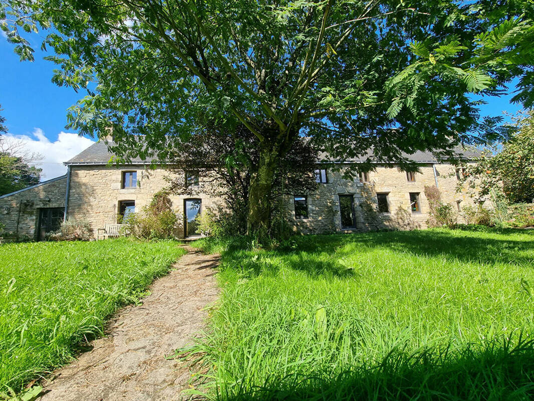 Maison à RIEC-SUR-BELON