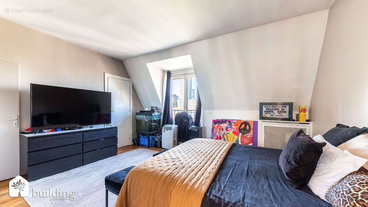 Appartement à NEUILLY-SUR-SEINE