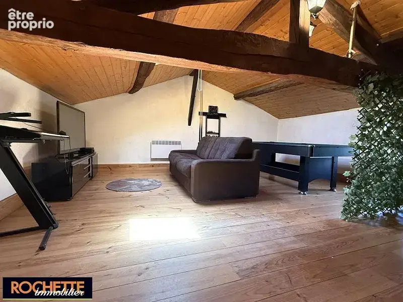 Maison 129 m² à Saint-Just-La-Pendue  - photo 7