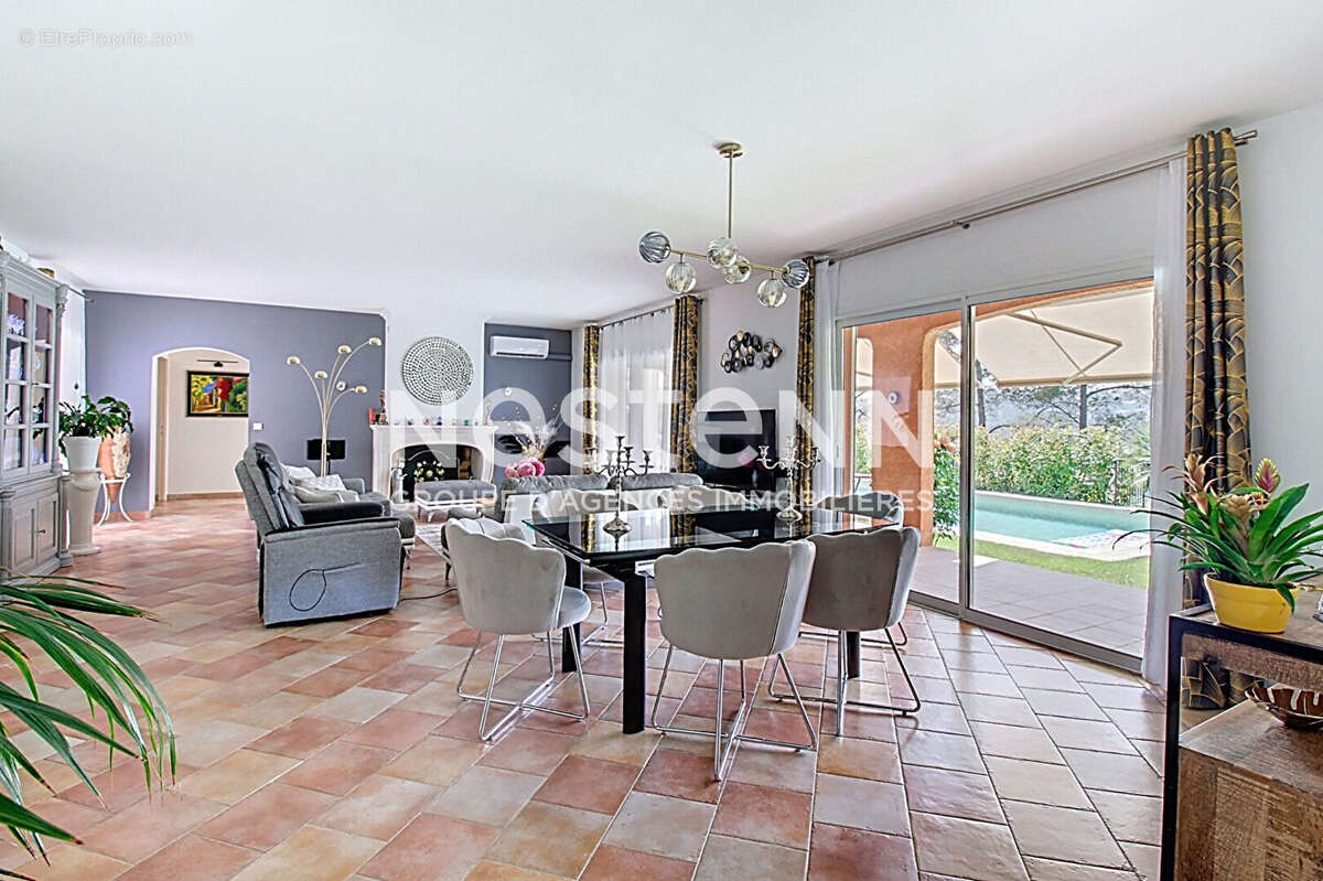 Maison à DRAGUIGNAN