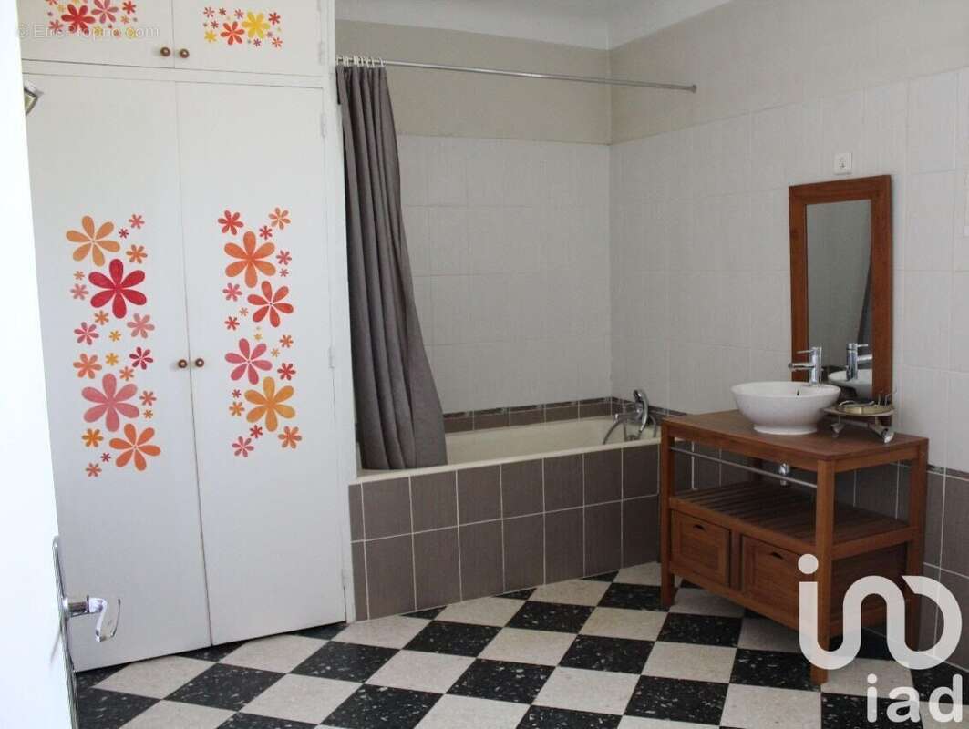 Photo 7 - Maison à SORGUES