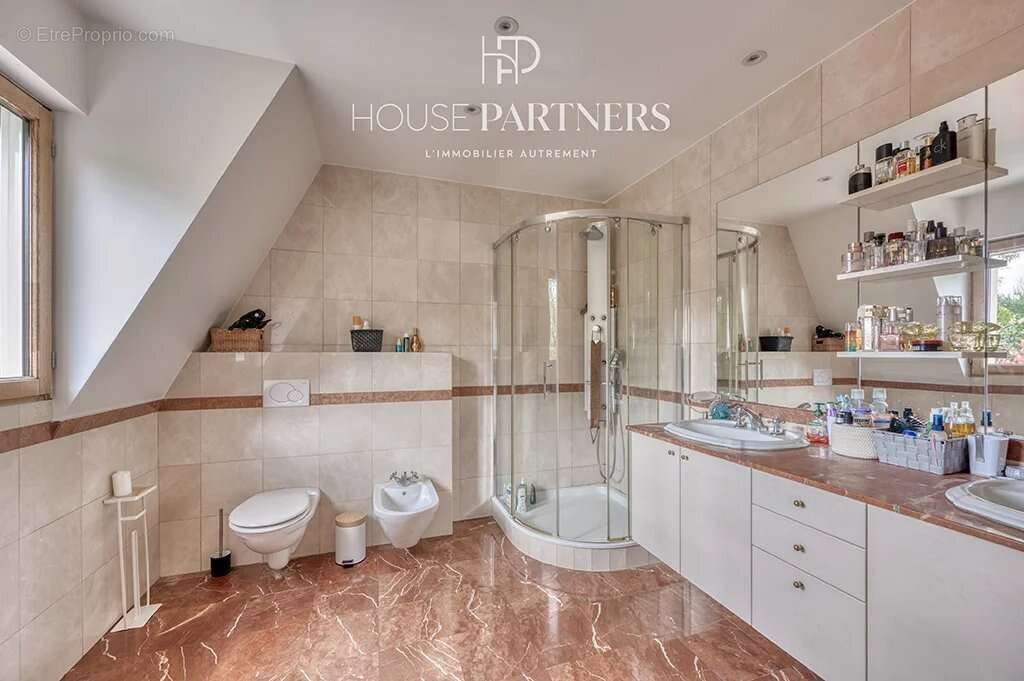 Appartement à RUEIL-MALMAISON