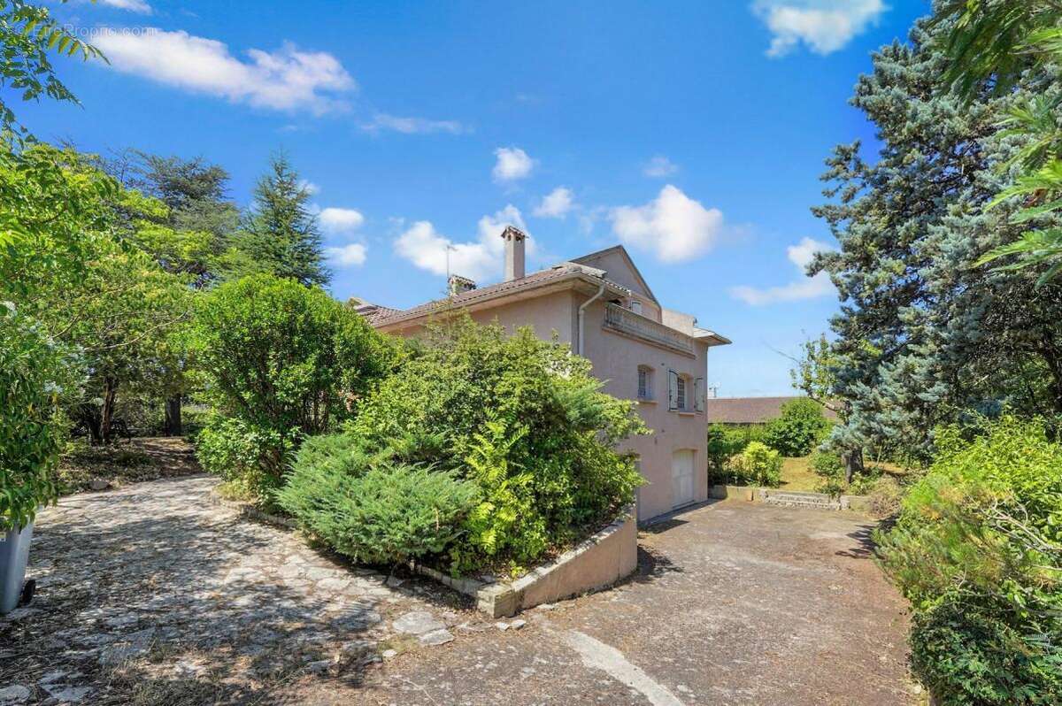 Maison à RAMONVILLE-SAINT-AGNE