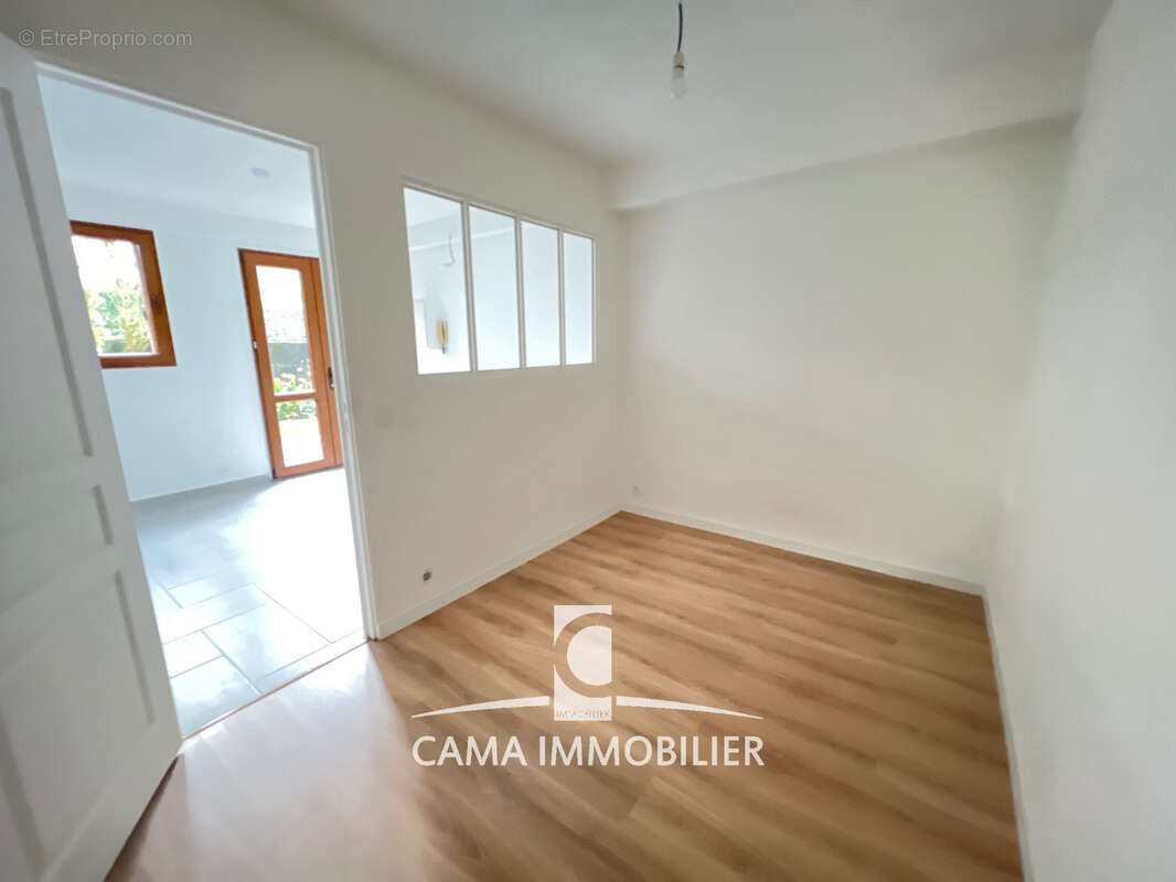 Appartement à VELIZY-VILLACOUBLAY
