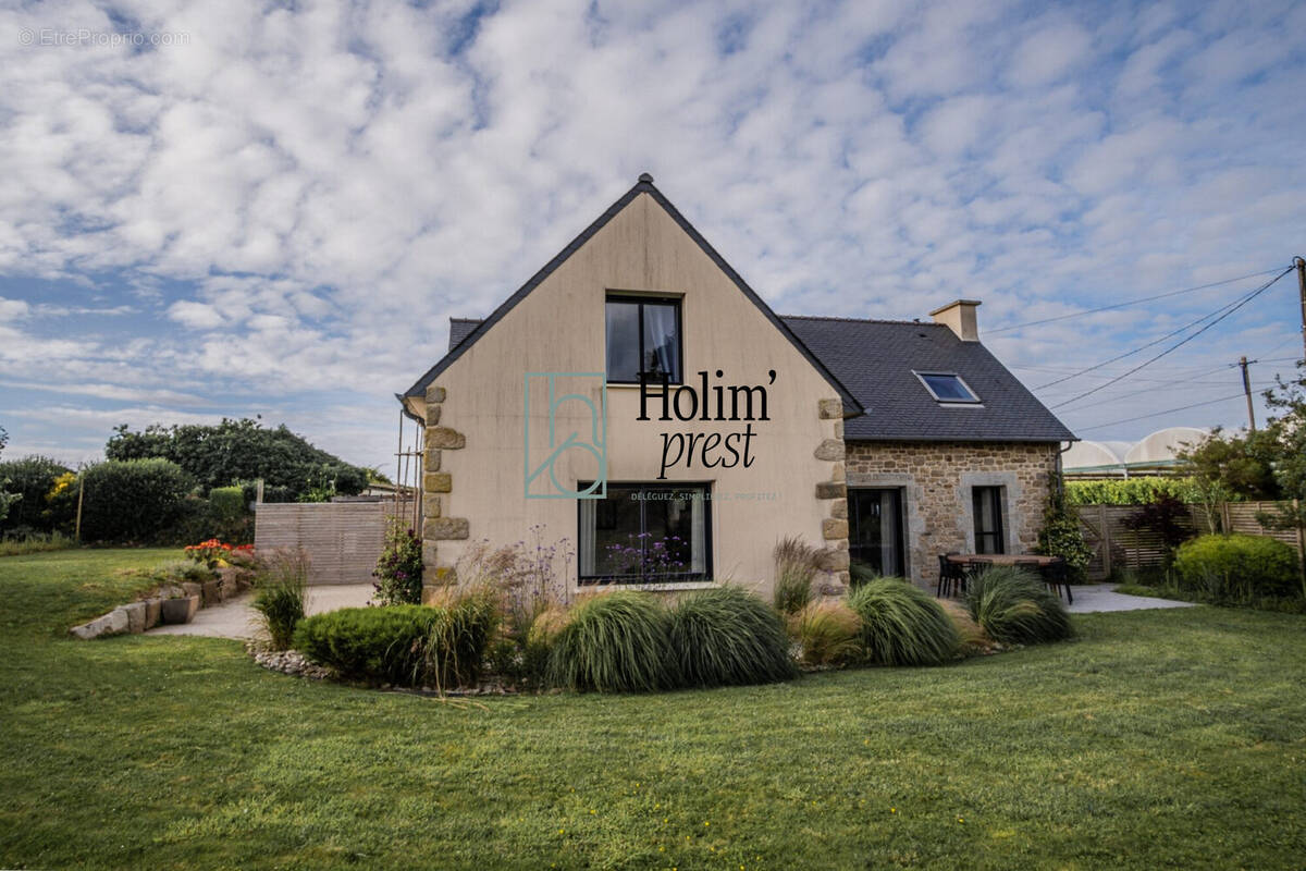 Maison à CLEDER
