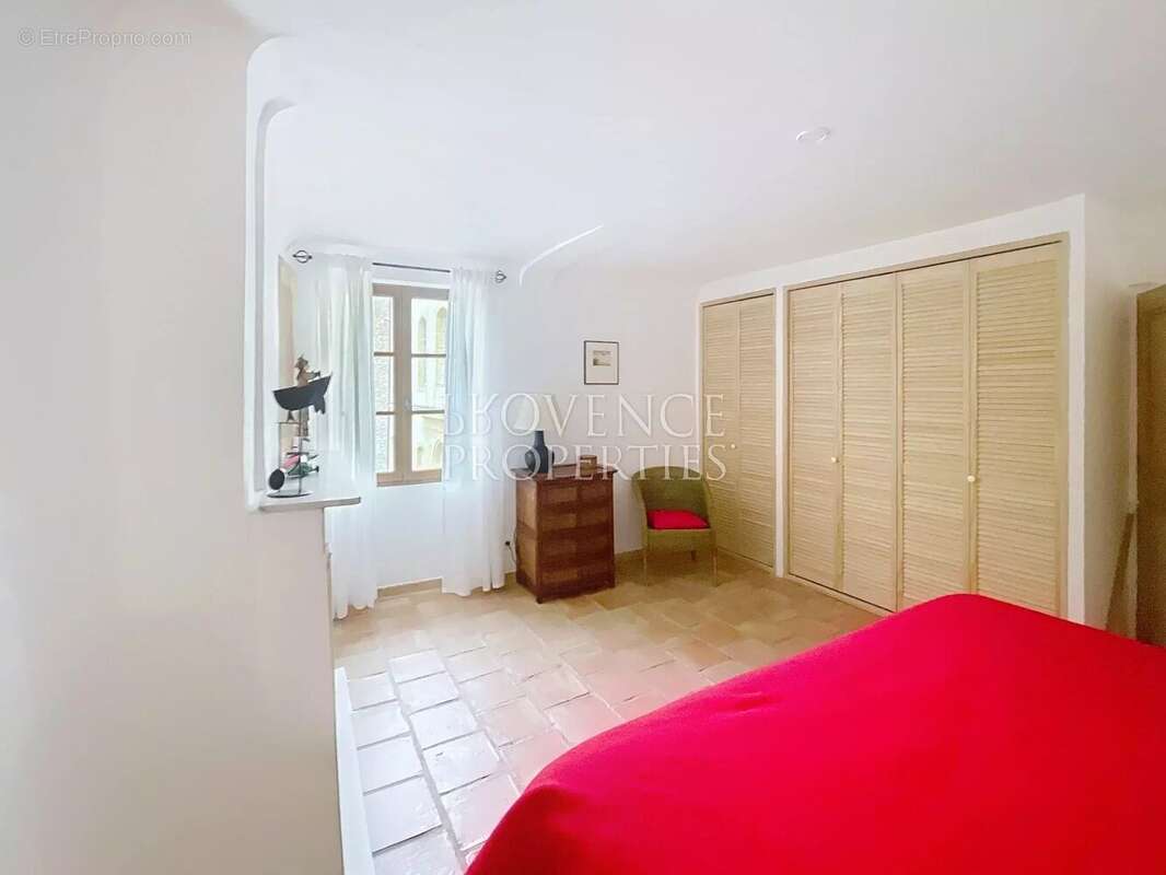 Appartement à SAINT-MAXIMIN-LA-SAINTE-BAUME