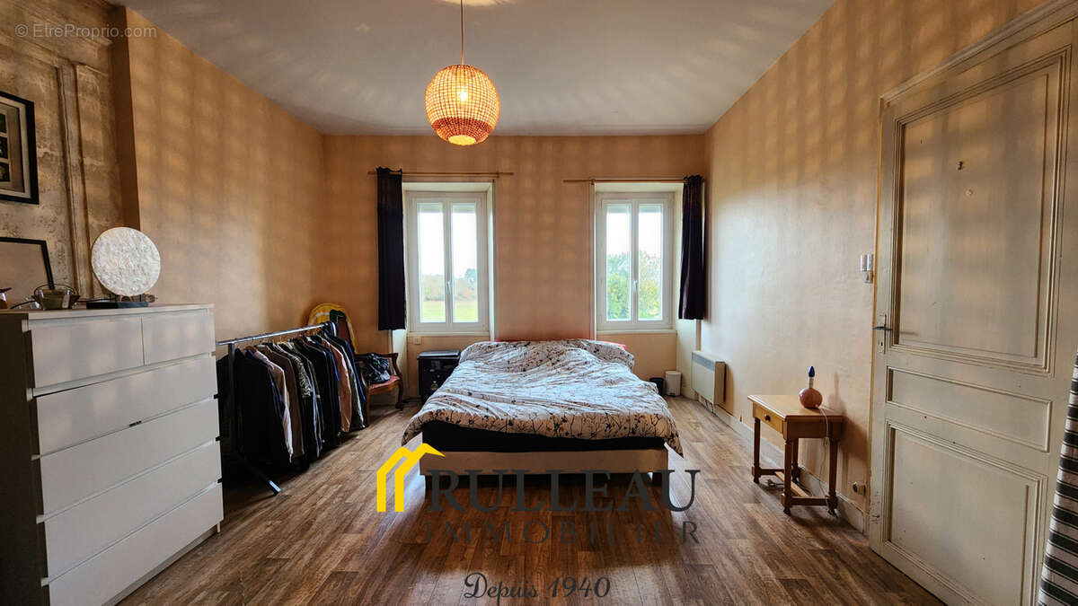 Maison à COMPS