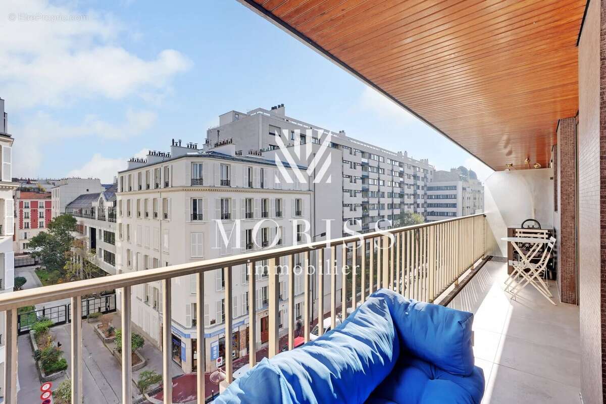 Appartement à NEUILLY-SUR-SEINE