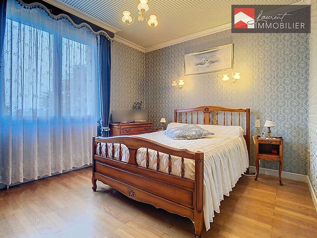 À VENDRE : Maison familiale de 156 m² à LACROST - photo 5