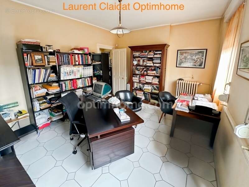 Maison à SAINT-QUENTIN