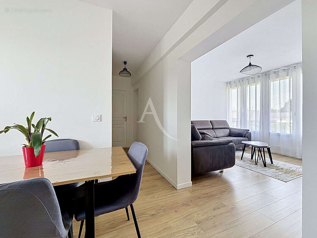Appartement Laval 3 pièce(s) 54.22 m2 - photo 4