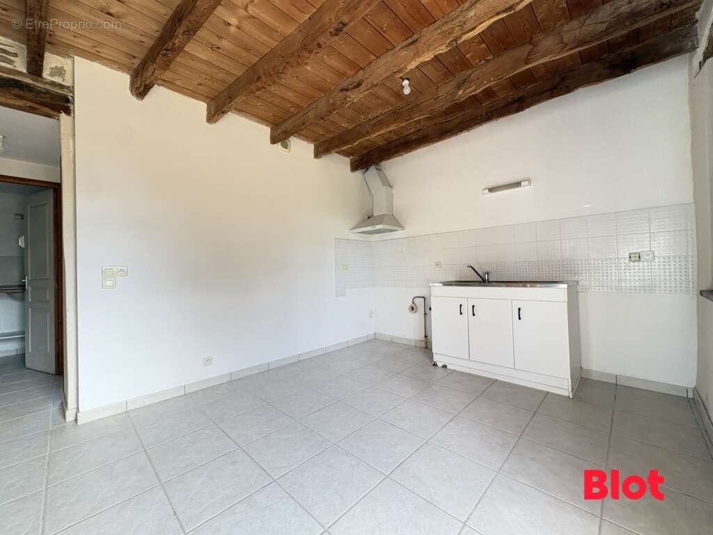 Maison 88 m² à Saint-Uniac  - photo 7