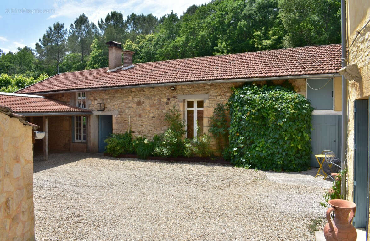Maison à PRAYSSAC