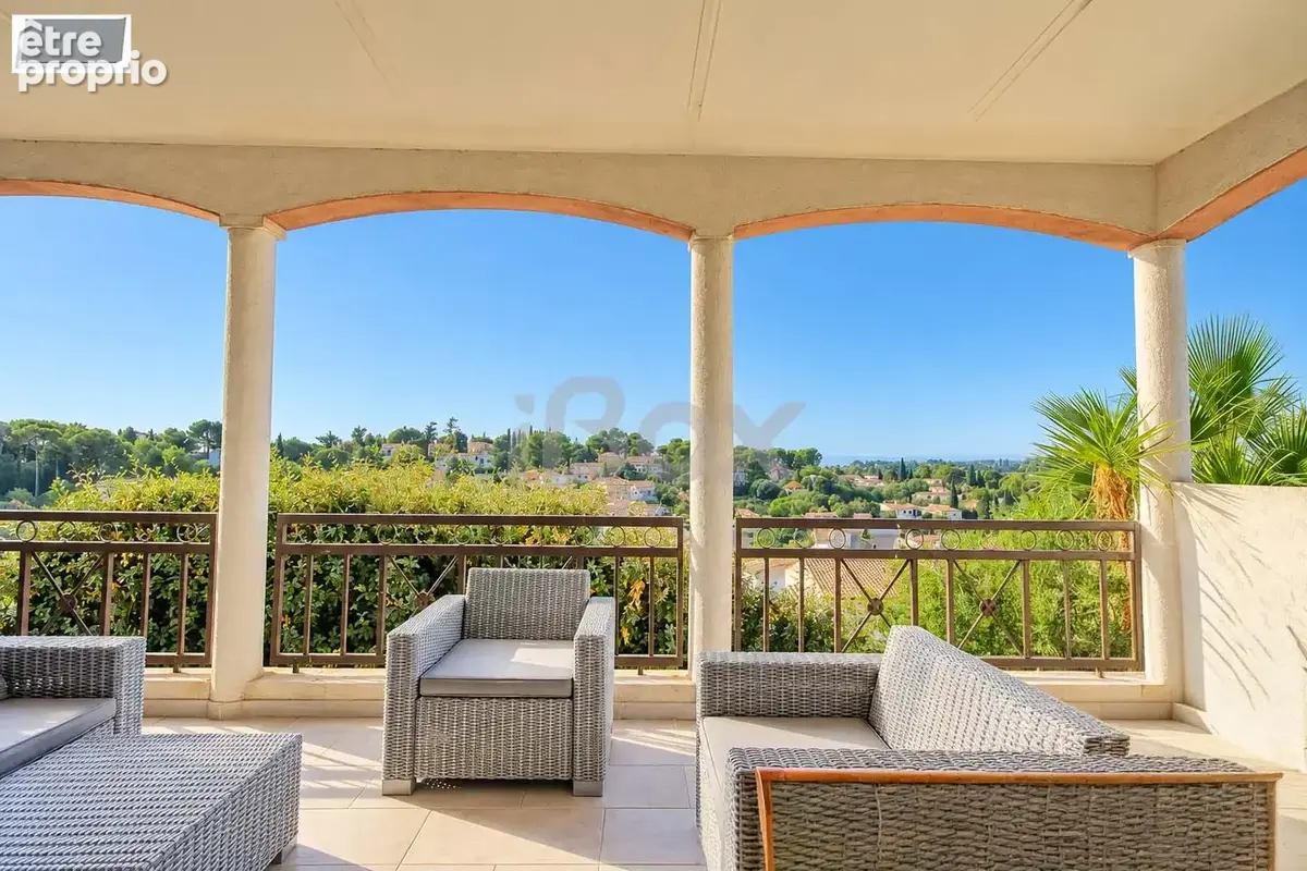 La garde   maison de 150 m2 avec vue mer dégagée et potentiel locatif - photo 7