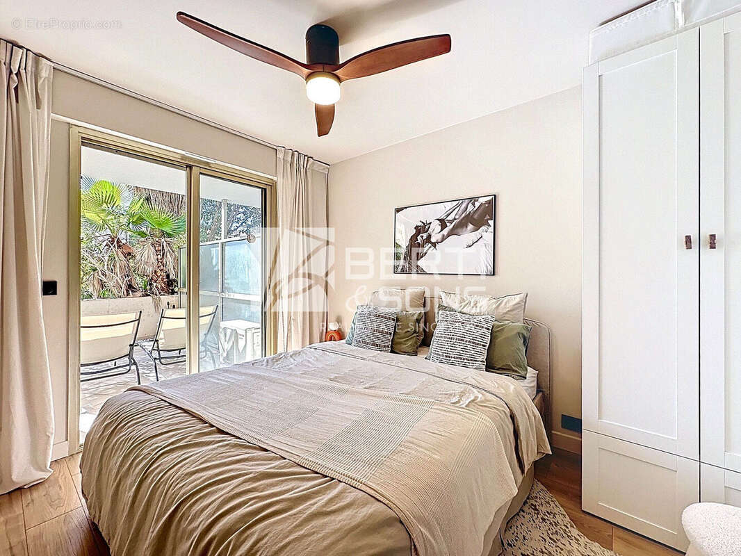 Appartement à LE CANNET