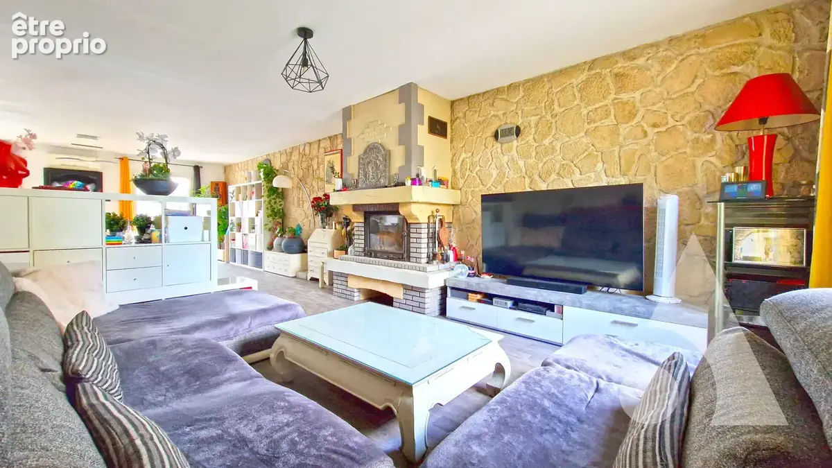 Maison Le Thillay 8 pièce(s) 180 m2 avec piscine - photo 6