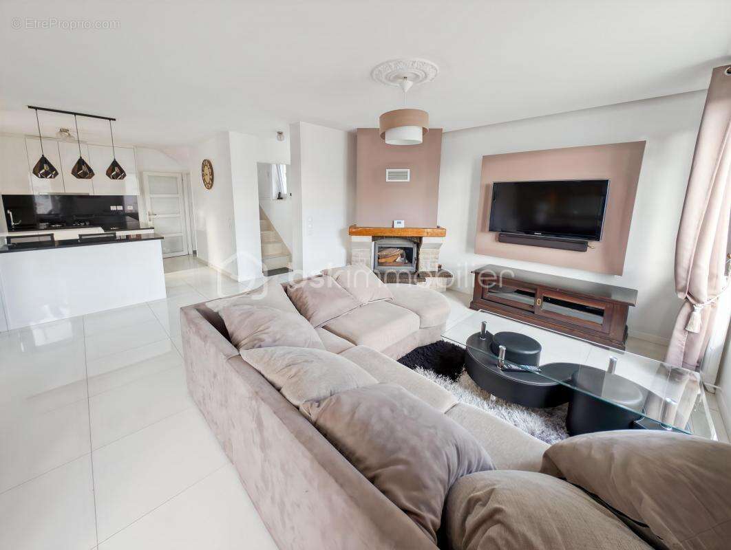 Maison à NEUILLY-SUR-MARNE