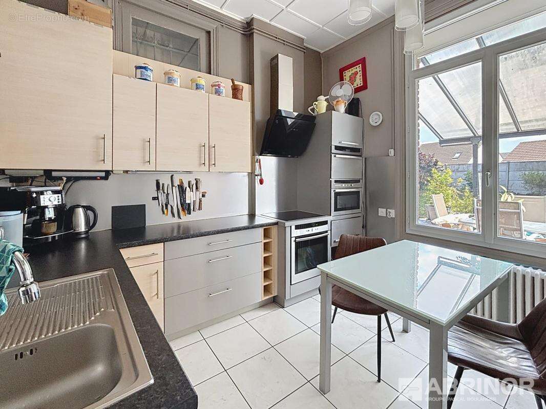 Maison à ESTEVELLES