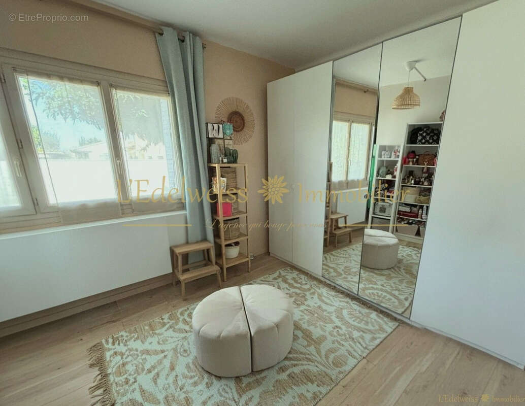 Maison à BOUILLARGUES