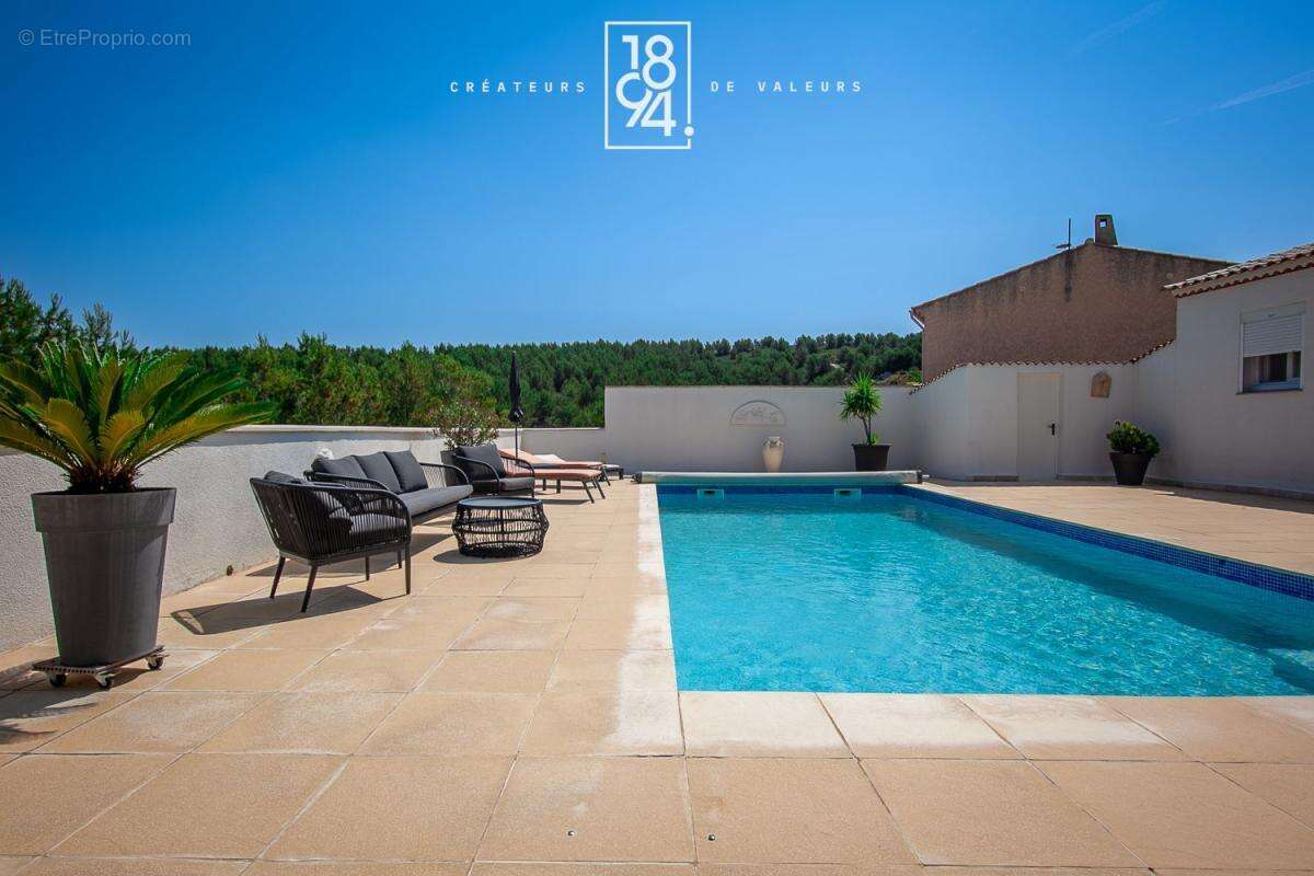Maison traversante T4 de m² sur 110m² de terrain avec piscine, pool house et garage – Secteur Chantegrive - photo 2