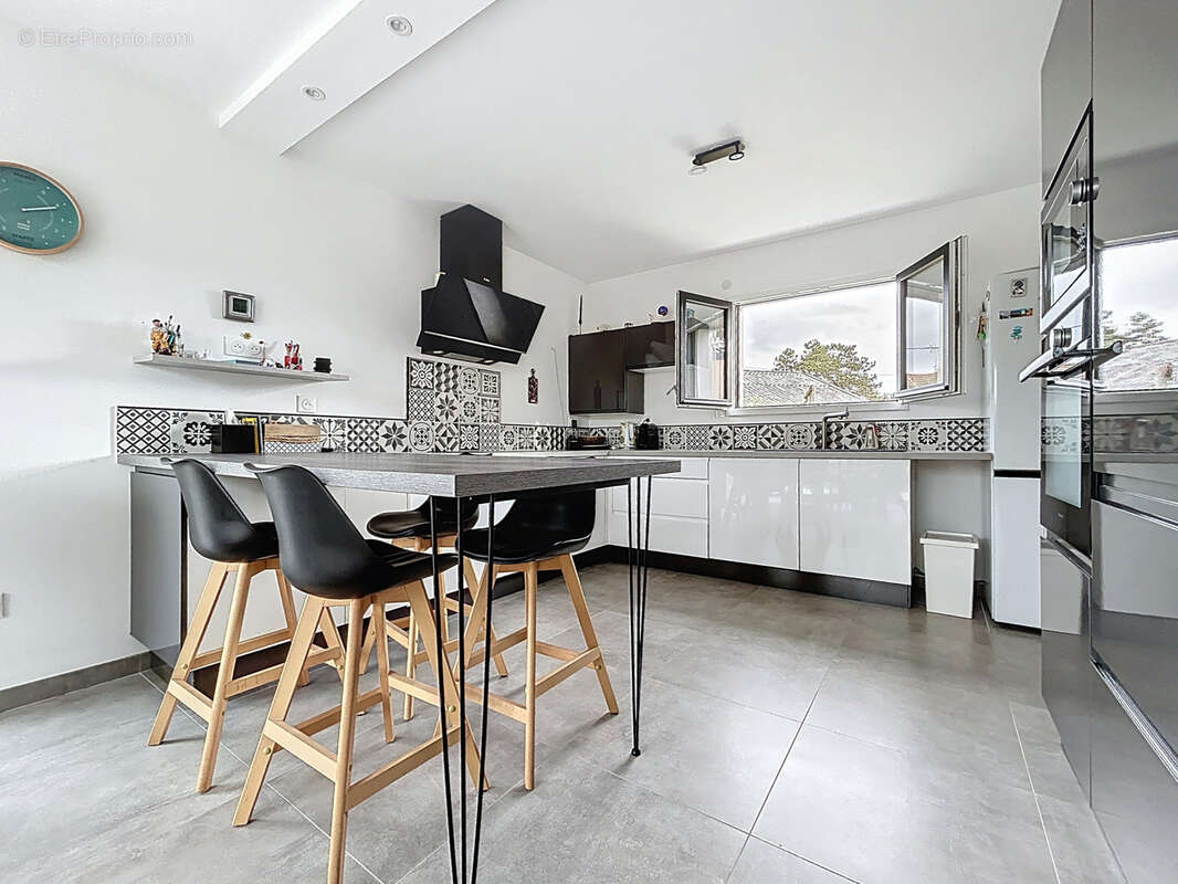 Maison à SAINT-GERMAIN-SUR-AY