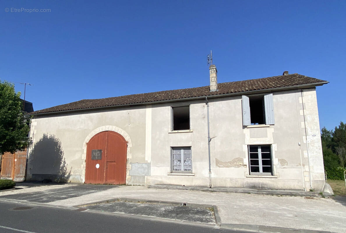1 - Maison à CHALAIS