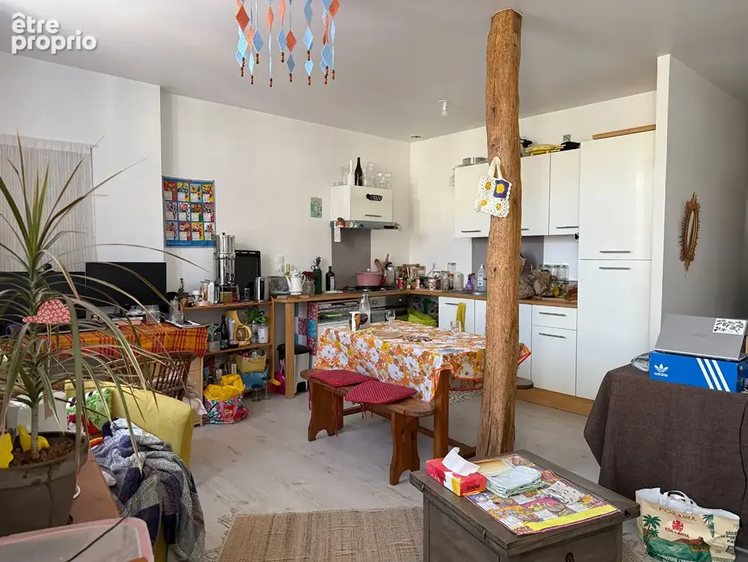 Le central - gencay - photo 3