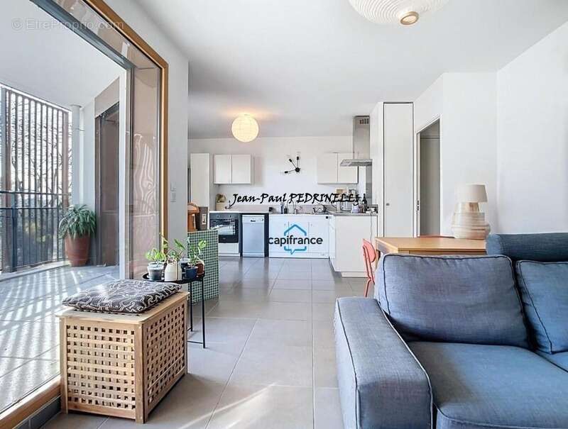 Appartement à LYON-8E
