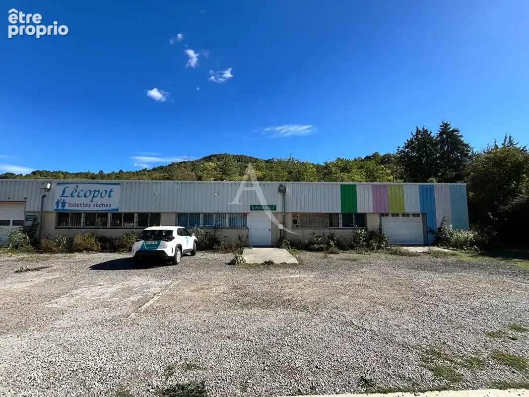 Local commercial Couiza 525 m2 - photo 1