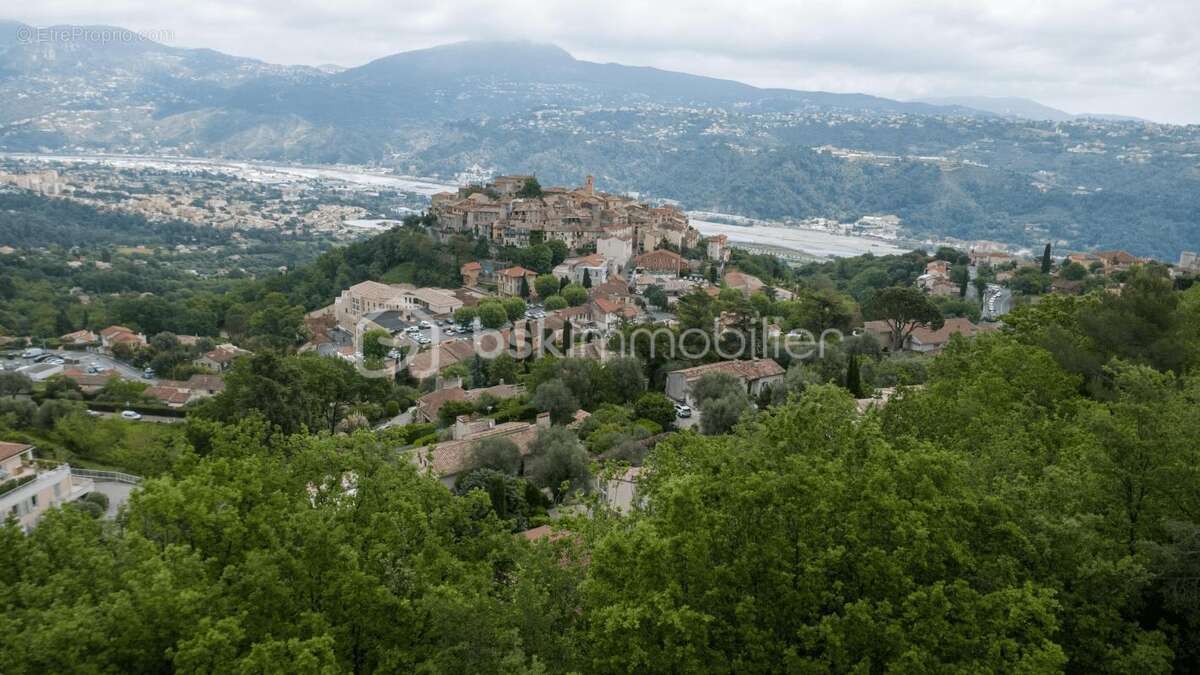 Maison à GATTIERES