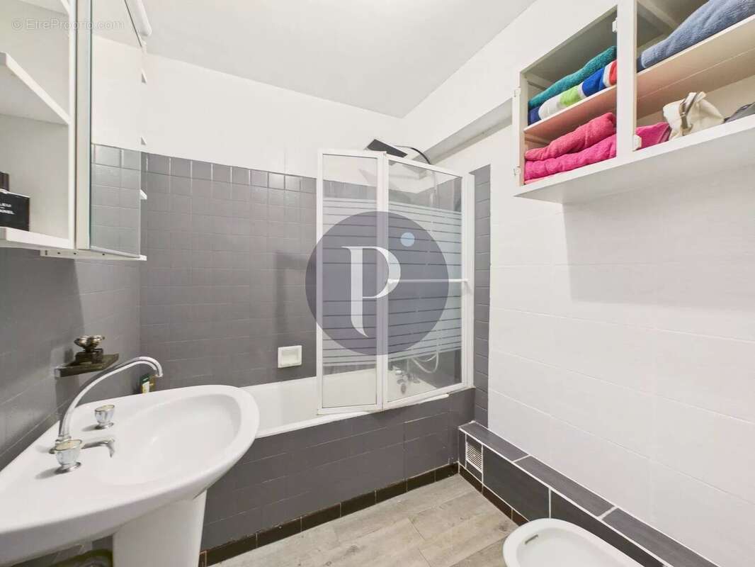 Maison à LE PLESSIS-ROBINSON