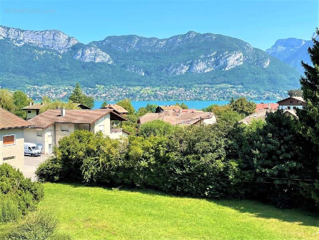 Appartement à SEVRIER