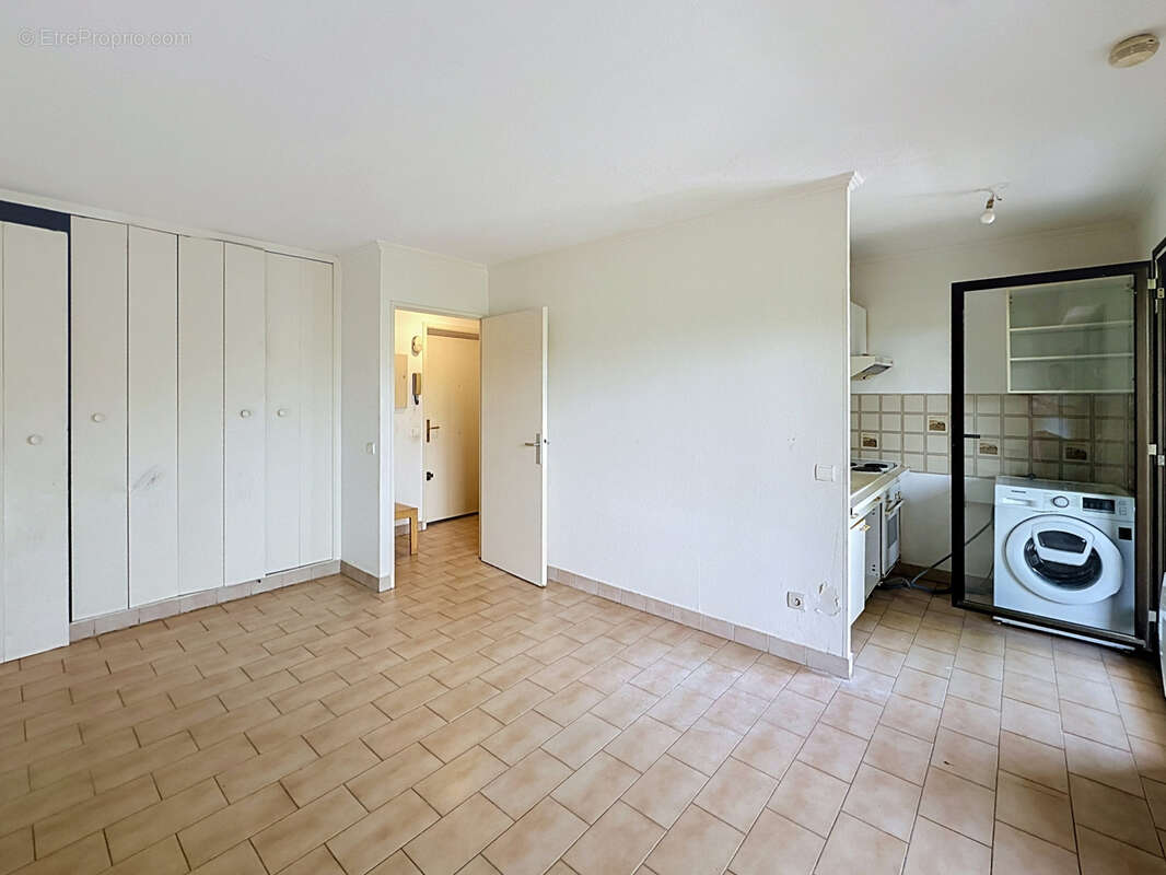 Appartement 27 m² à Vallauris  - photo 3